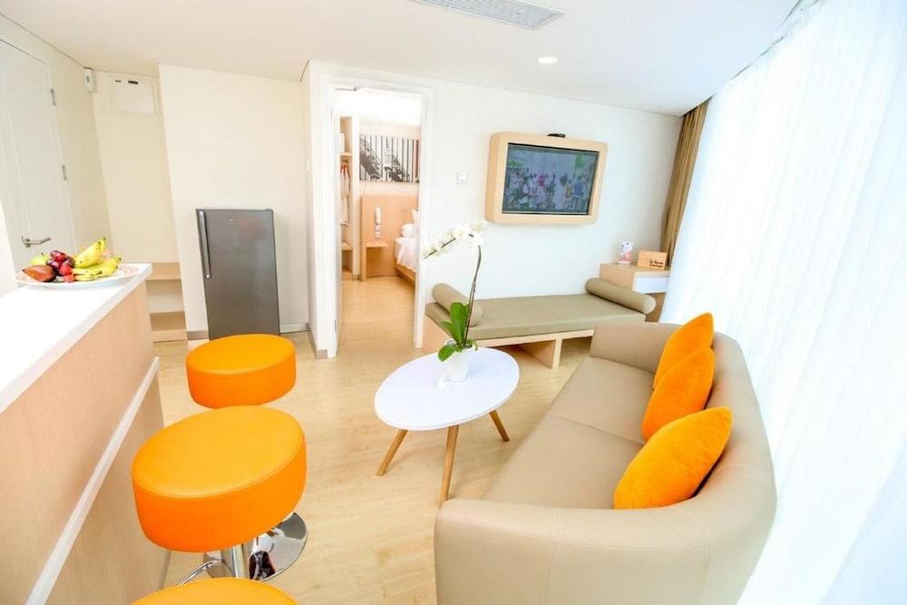 HARRIS Hotel Sentraland Semarang