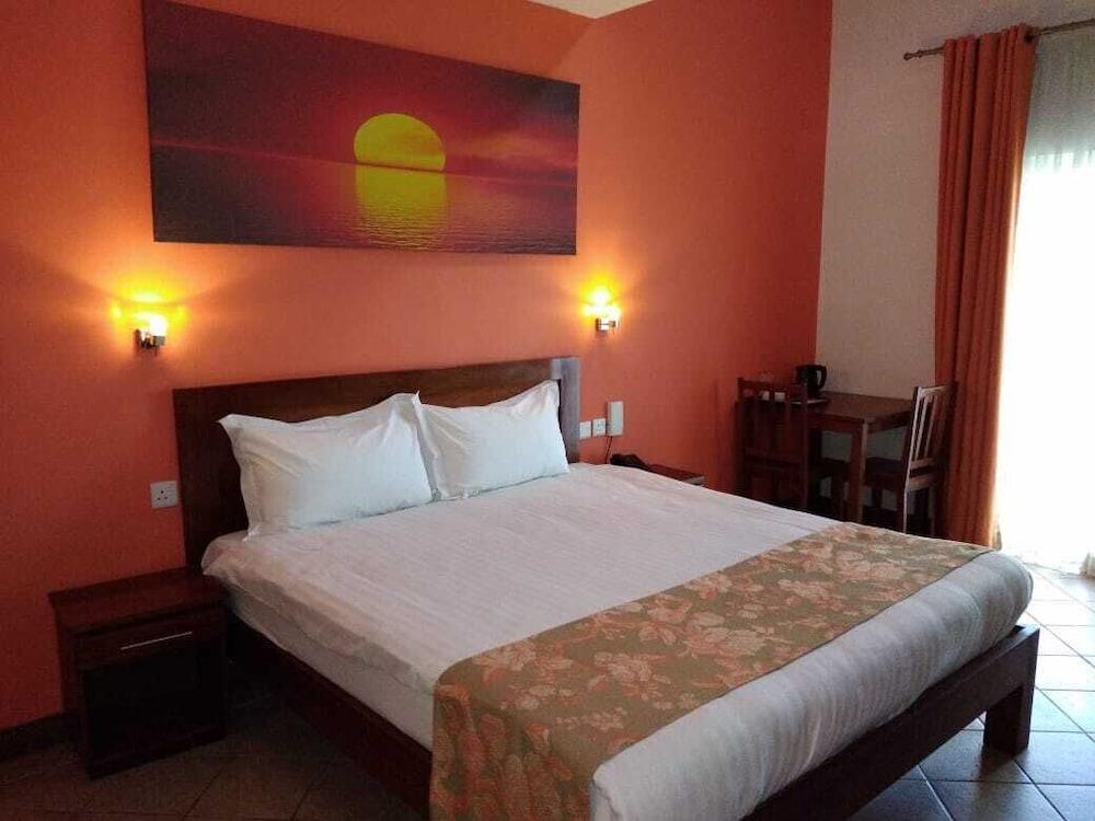 Sunset Reef Resort & Spa