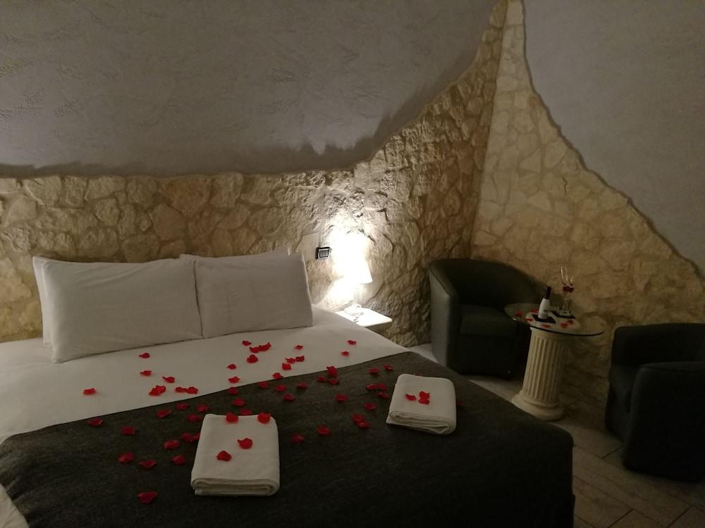 Mirabilia Guest House