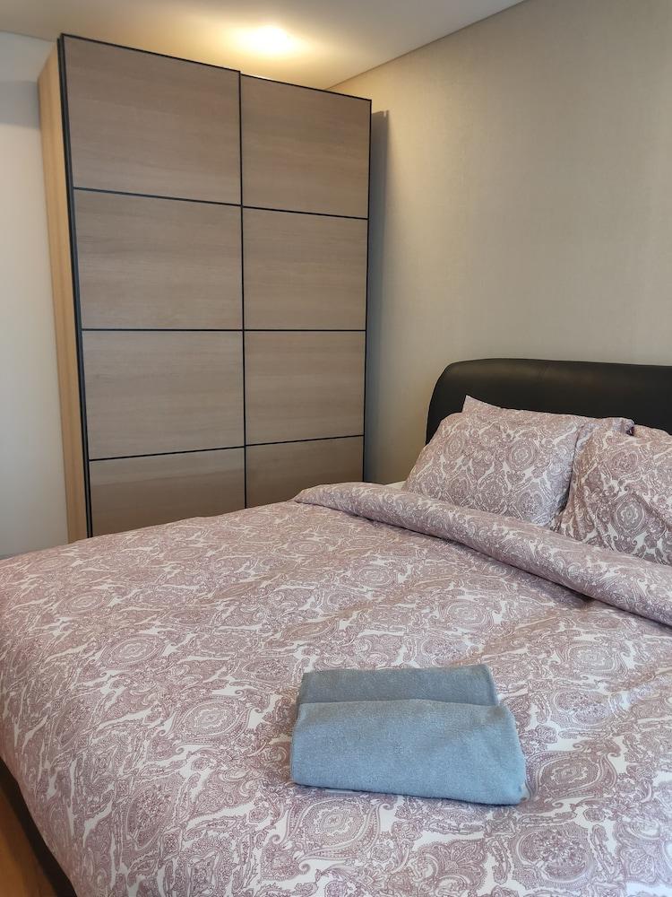 Vortex Suite KLCC by Sayang