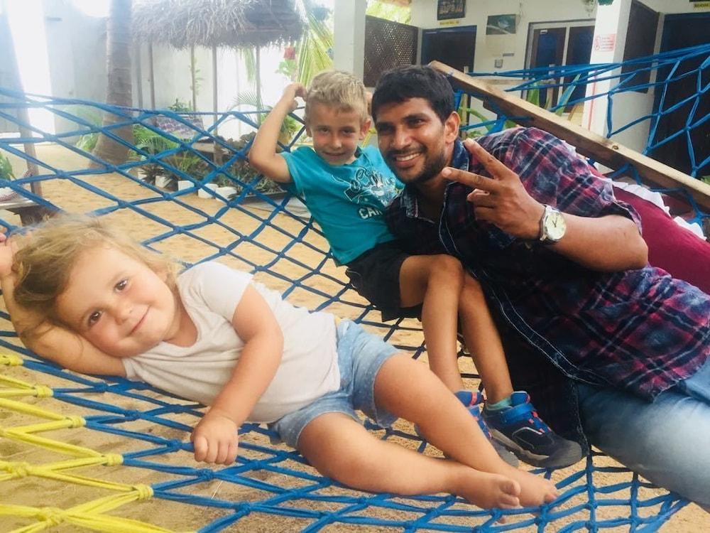 Star Rest Beach Hotel Arugambay