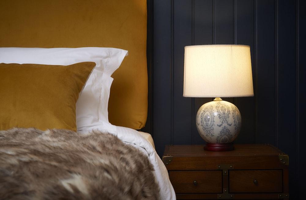 The Fox and Coney Inn