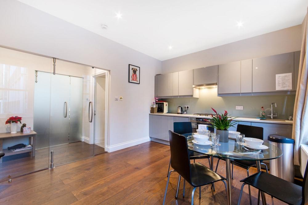 Glass Wonder in Soho - B