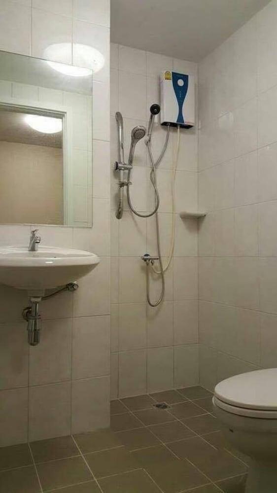 PLUM Condo Phaholyothin 89