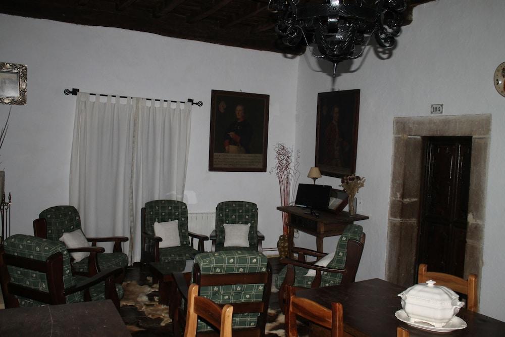 Casona De Treviño