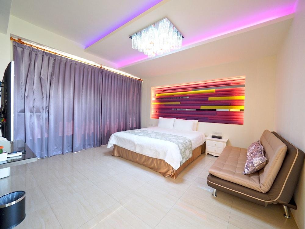 Sakura Bed and Breakfast