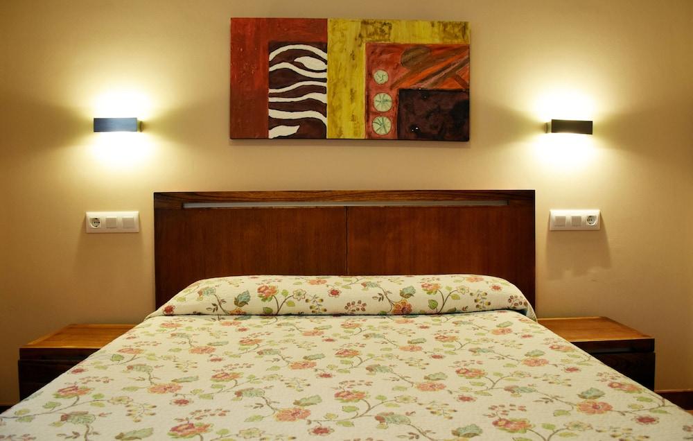 Apartamentos La Barzana