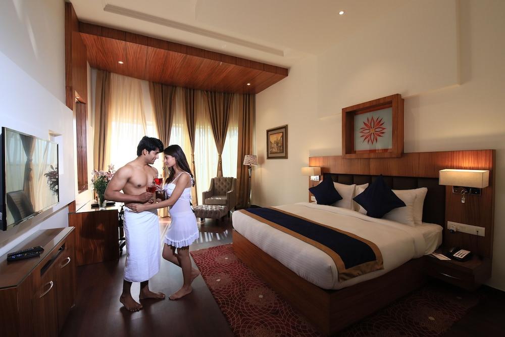 Aveo by Amatra- Kashipur