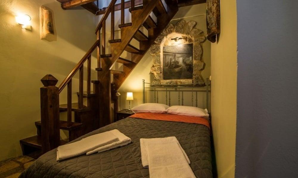 Psamathous Guest House