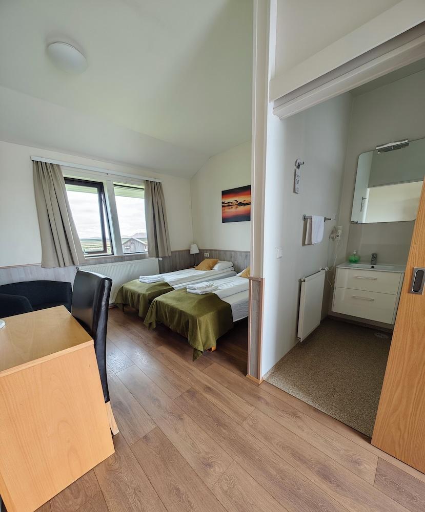 Guesthouse Stöng and Cottages