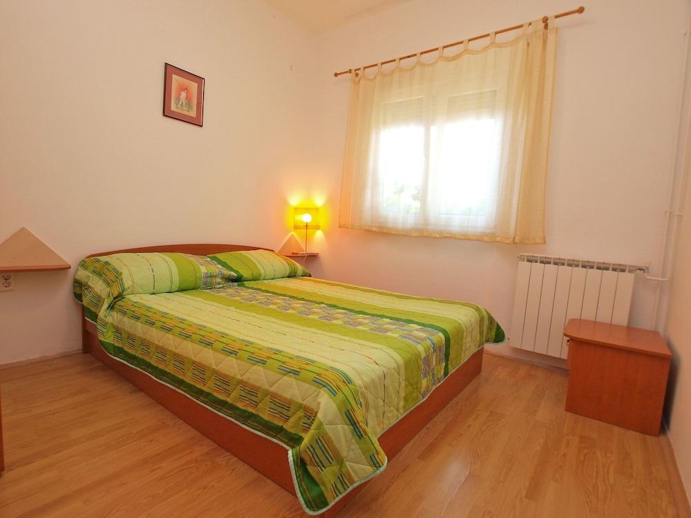 Apartments Daffodils 1002