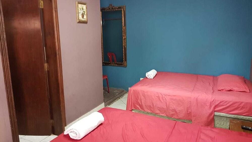 Hotel Estancia Victoria