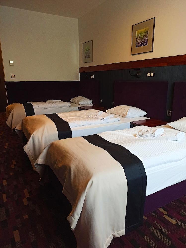 Hotel Modus & Restauracja Mocca D'oro