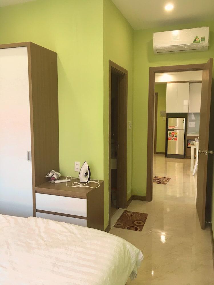 Seaview Front Apartment