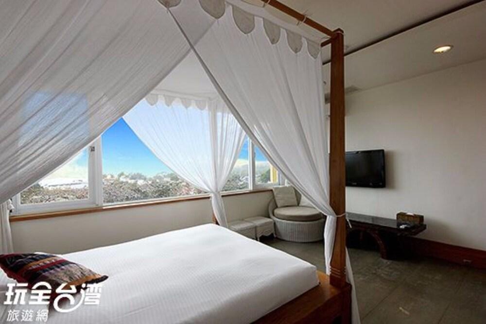 Daban Six Guest House