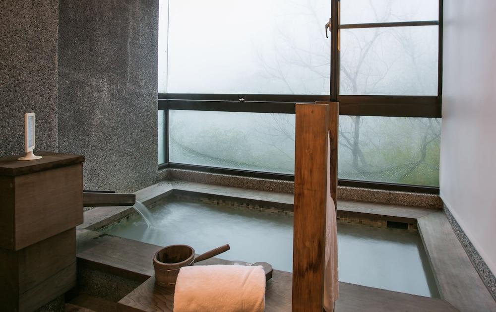 Tsuwu Hot Spring Hotel