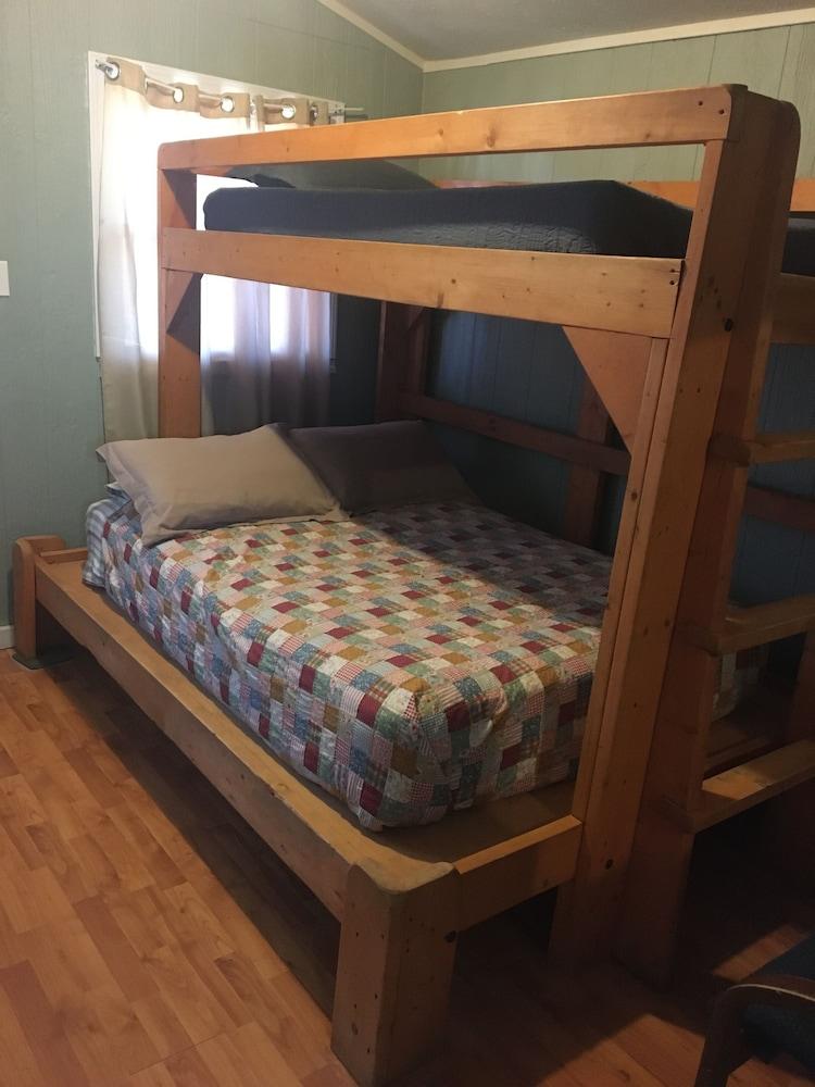 Lago Linda Hideaway Camp