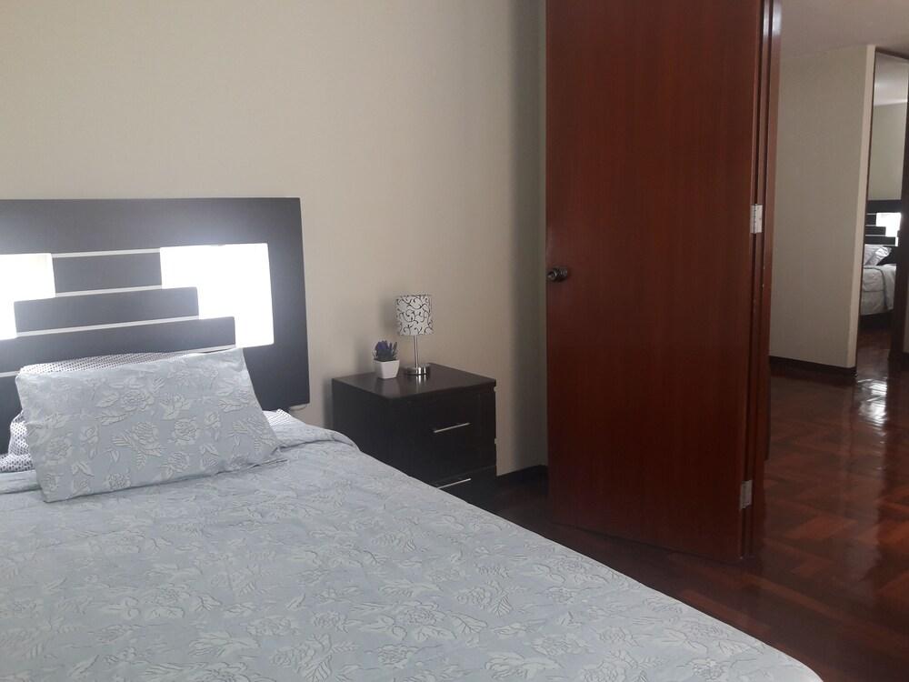 GoPeru Paseo de la Republica