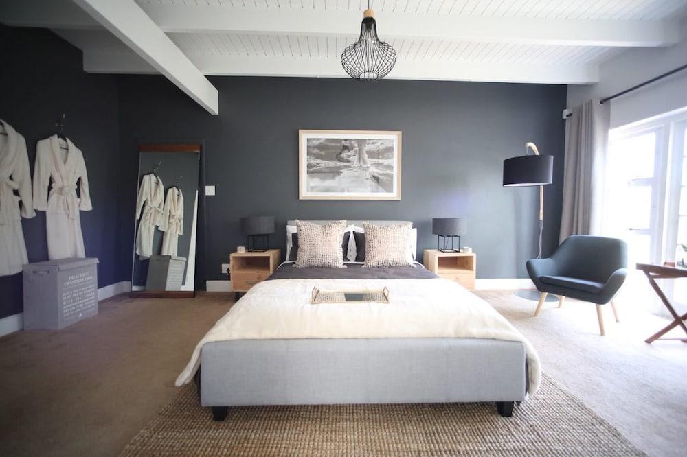 Plattekloof Views - Adults Only