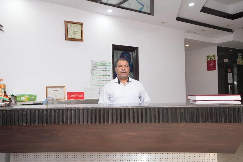 Hotel Mandakini Palace