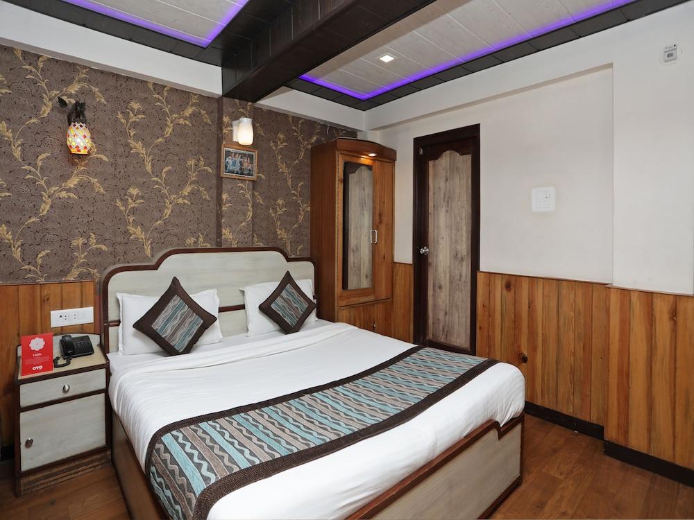 OYO 12721 Vansh Regency