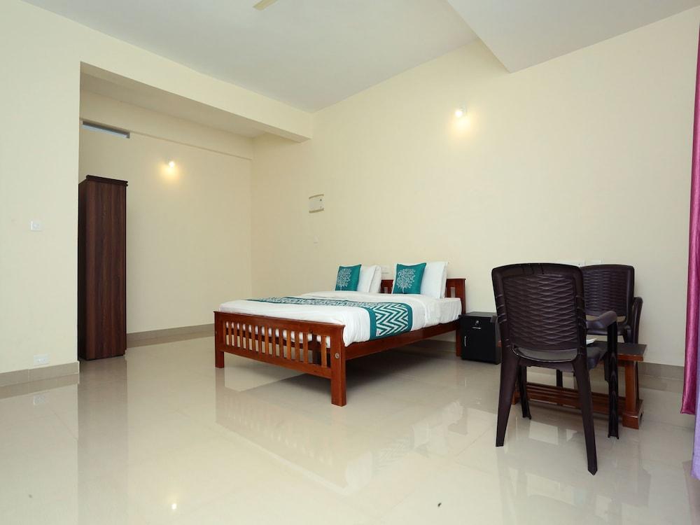 OYO 11516 Wayanad Royal Stream