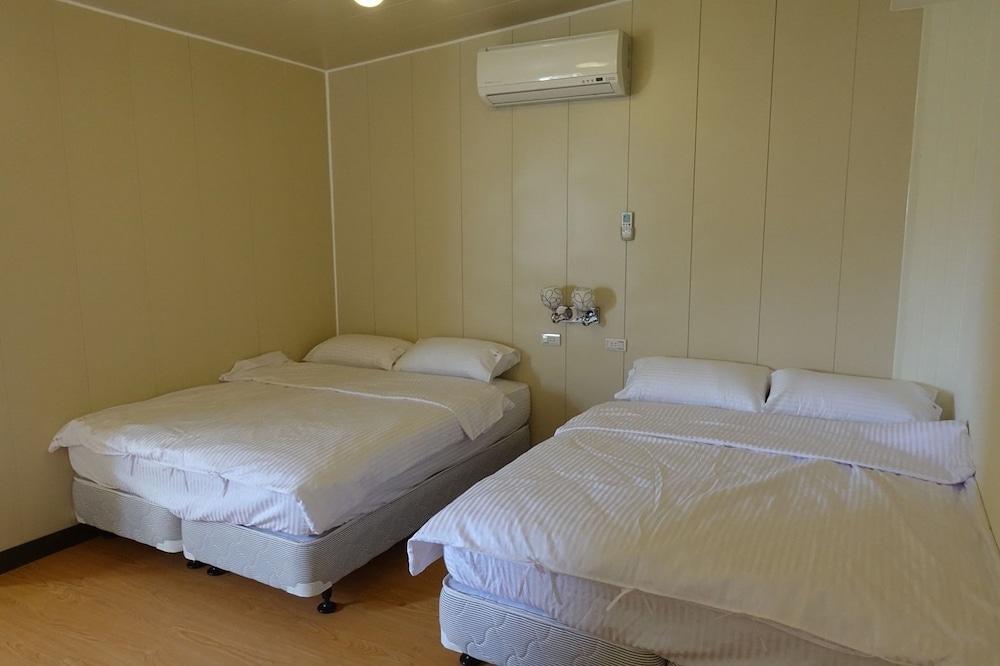 Red Tomato Modern Branch