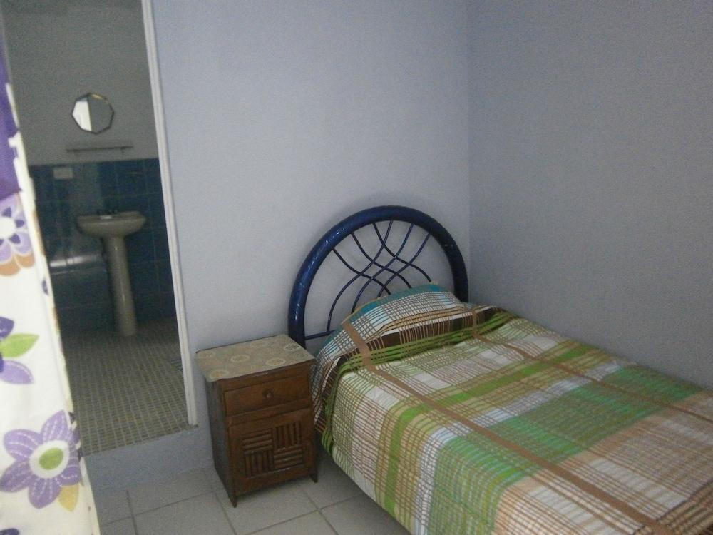 La Pension Casa Azul - Hostel