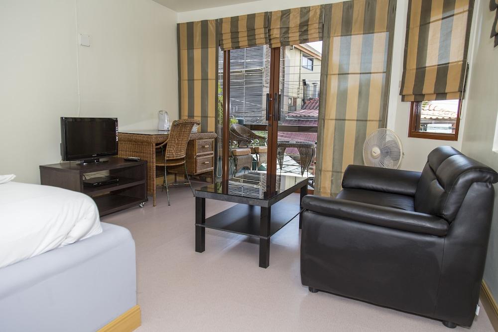 Greenhouse Samui Apartments