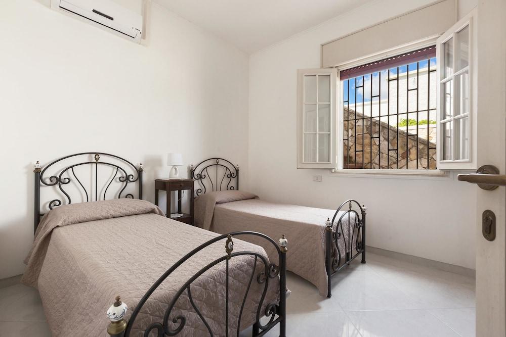 614 Riva degli Angeli by Barbarhouse