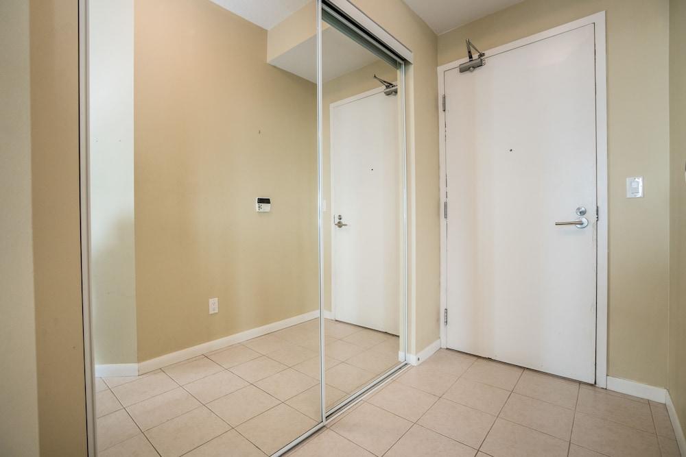 Aaira Suites at Fort York