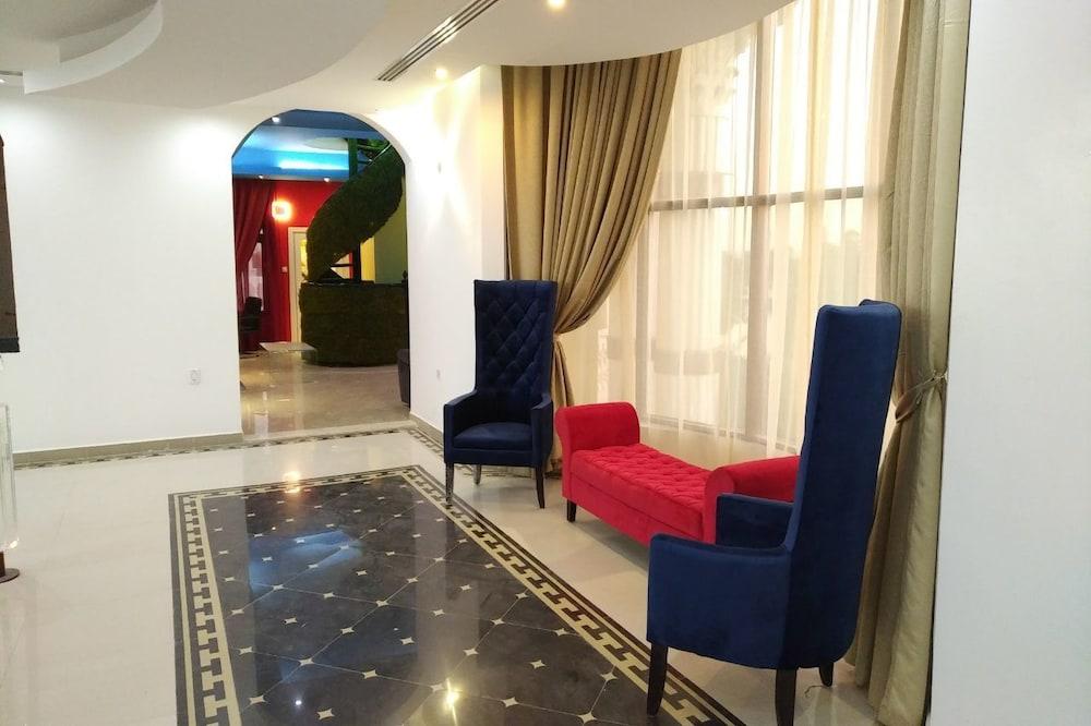 Emirates Hills Lake View Villa