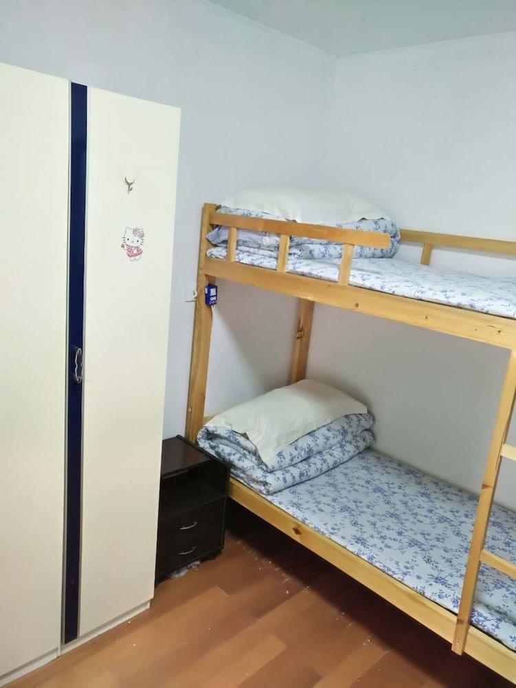 Shanghai Yuelai Guest House - Hostel