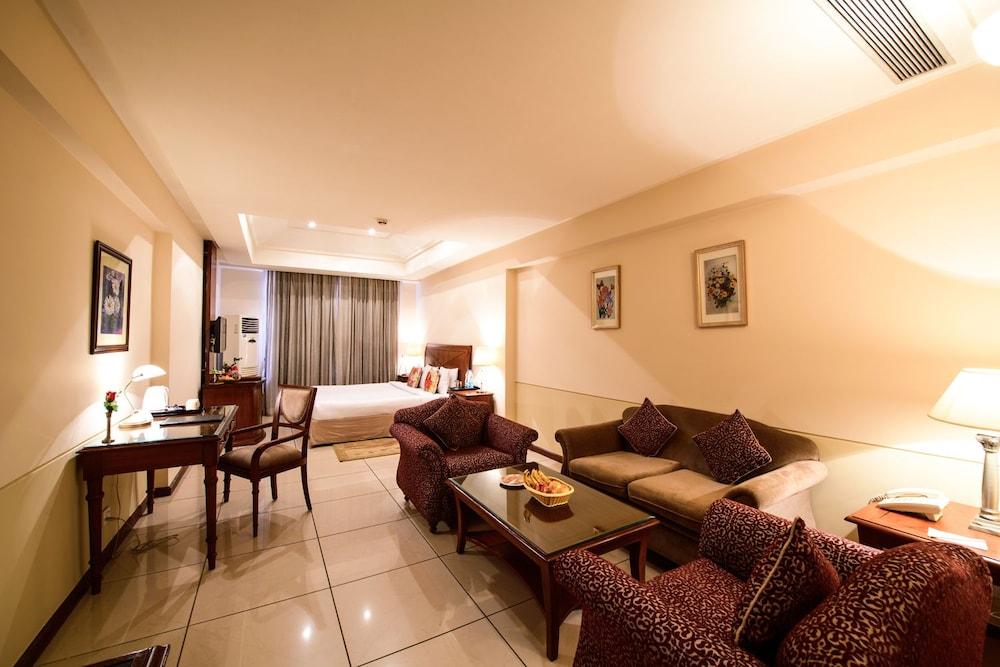 Hotel Majestic Grand