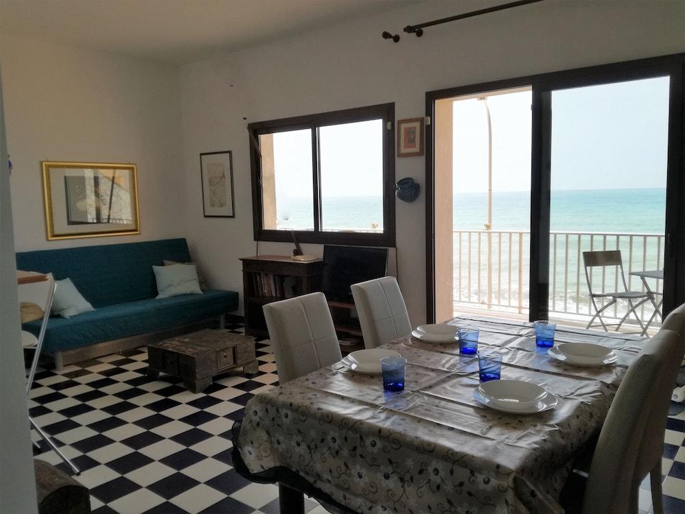 Sea View Apartment