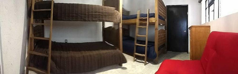 Hostal Doña María - Hostel