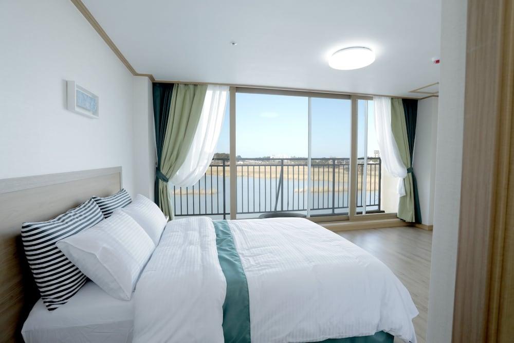 Lake Ocean Resort Sokcho