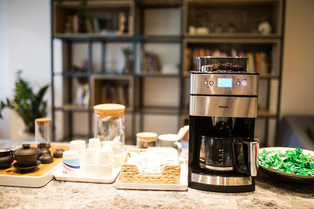 Shore Time Hotel Jiefangbei