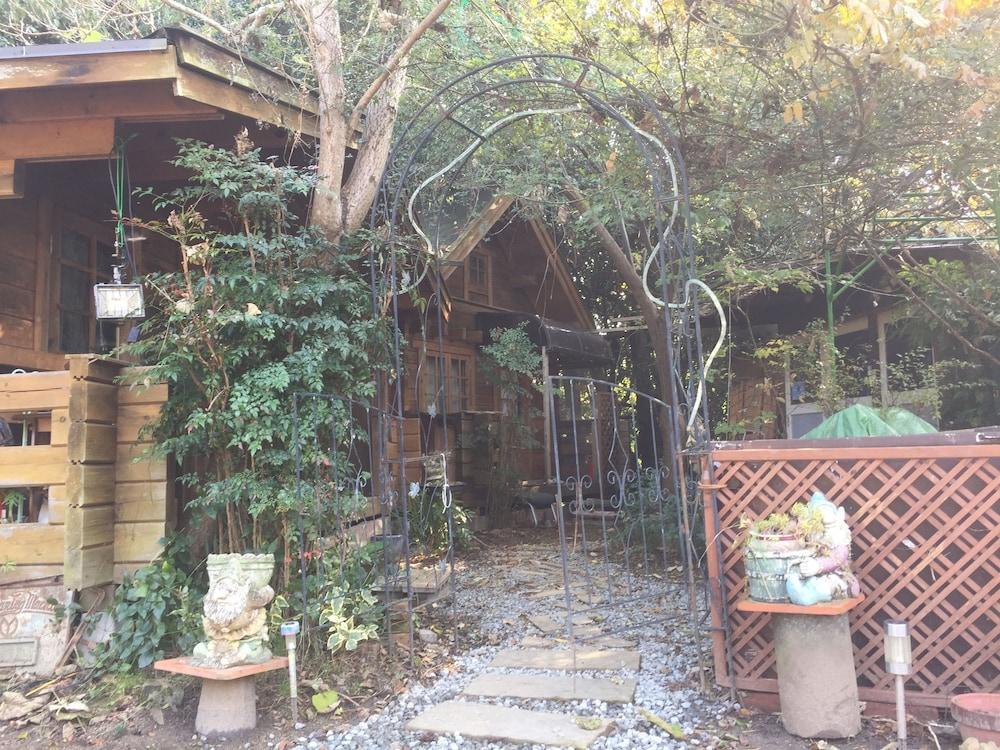 Alpha Eight - Hostel