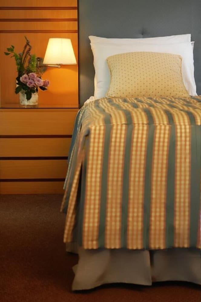 Safir Bhamdoun Hotel