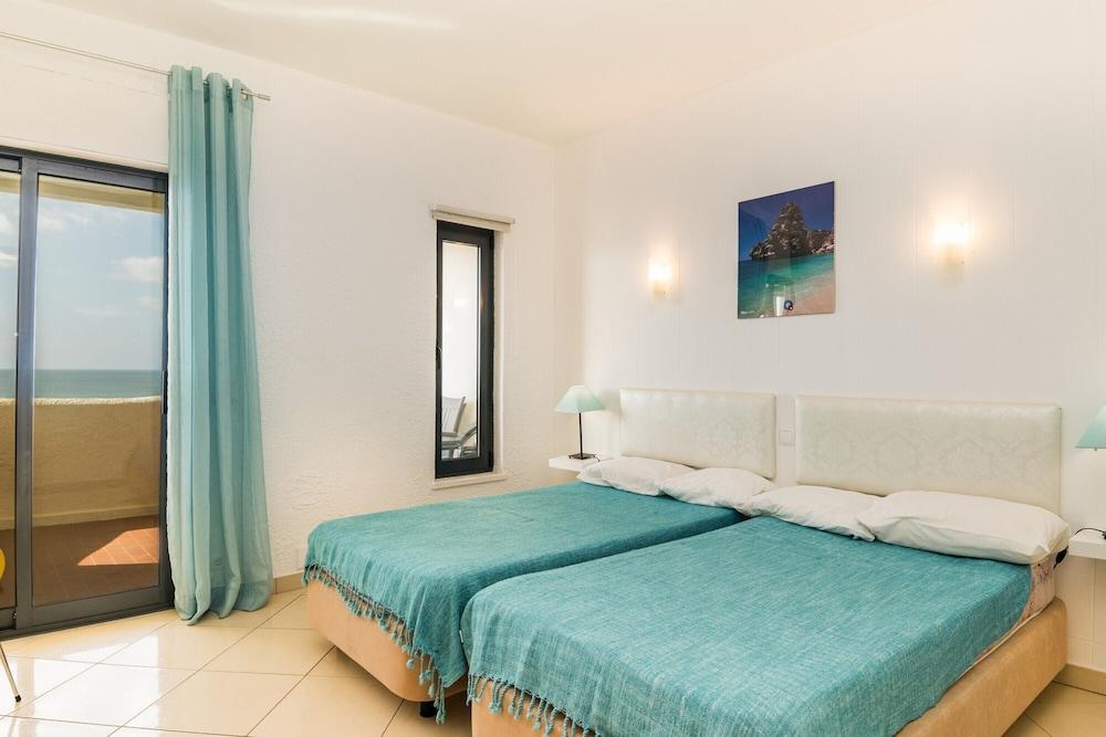 Akisol Quarteira In III