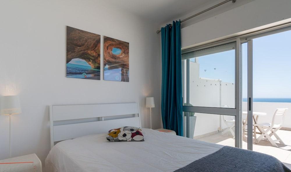 Akisol Quarteira Shell III