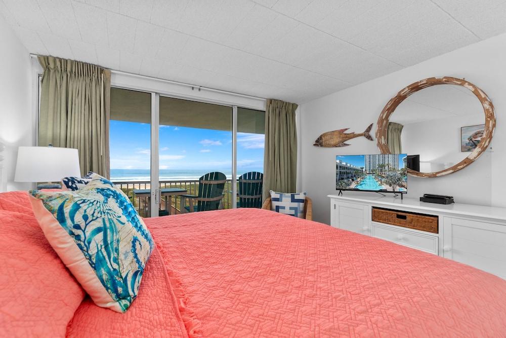 Breakers Unit #307 2 Bedroom Condo by RedAwning