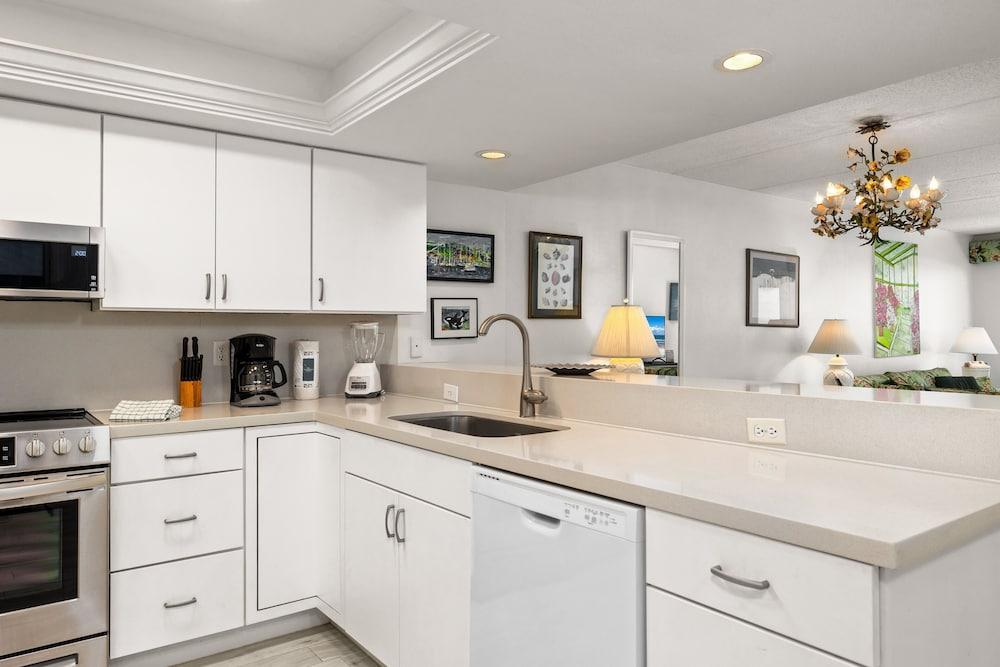 Edgewater Unit #303 2 Bedroom Apts by RedAwning