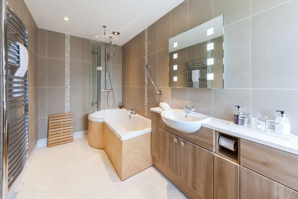 Errichel House and Cottages