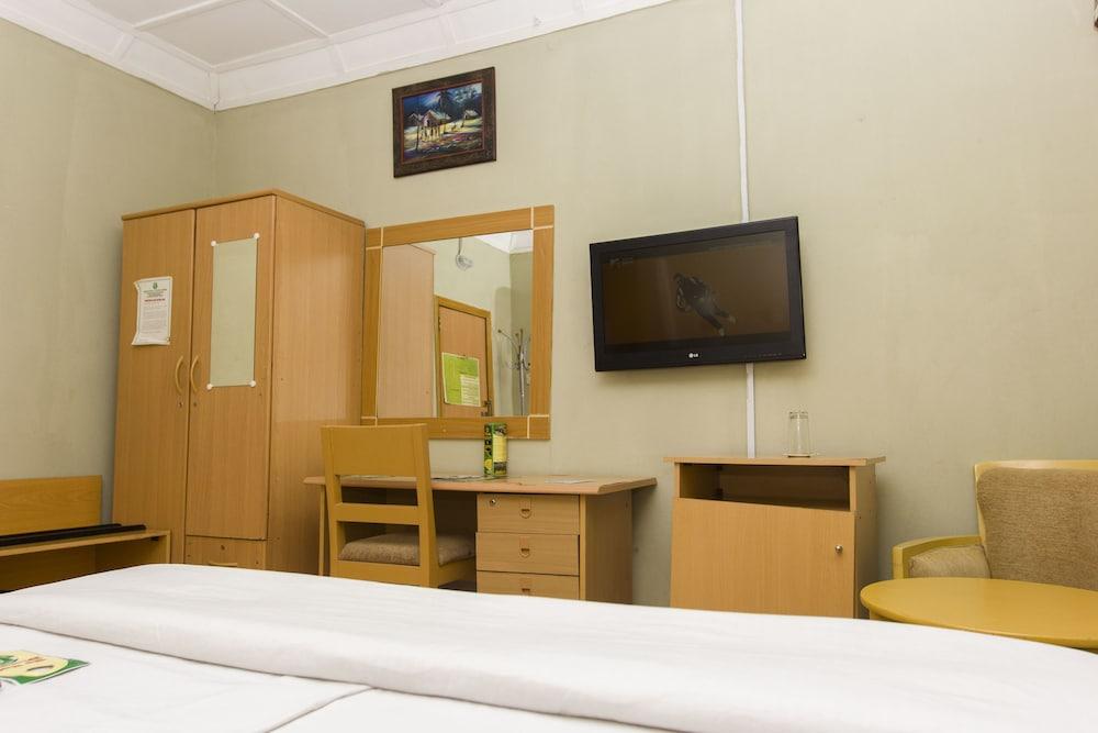 EEMJM Hotels and Suites Limited