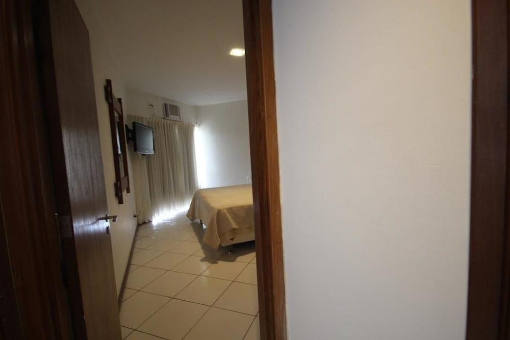 GoHouse Real Residence 1609