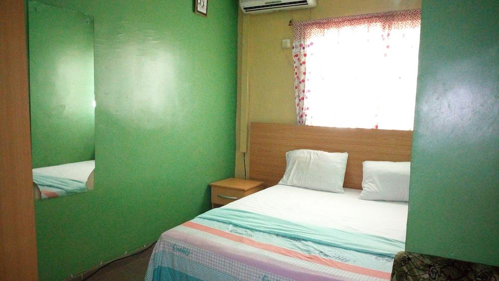 Hotel Dekelch Limited