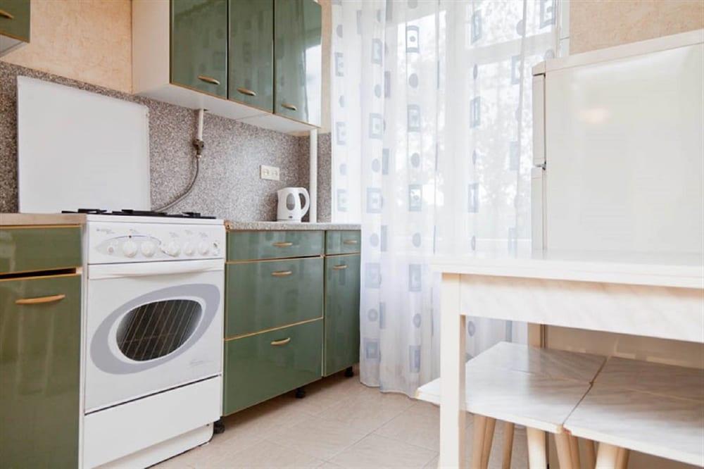 LUXKV Apartment on Kondratyevskiy