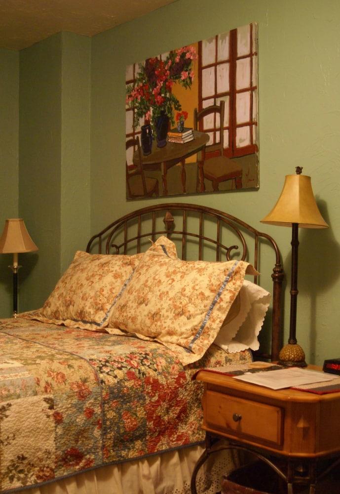 Gallagher's Irish Rose